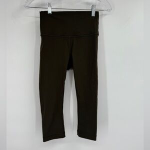 Lululemon 17" Wunder Under Hi-Rise 1/2 Tight Dark‎ Olive Green Women's Size 4